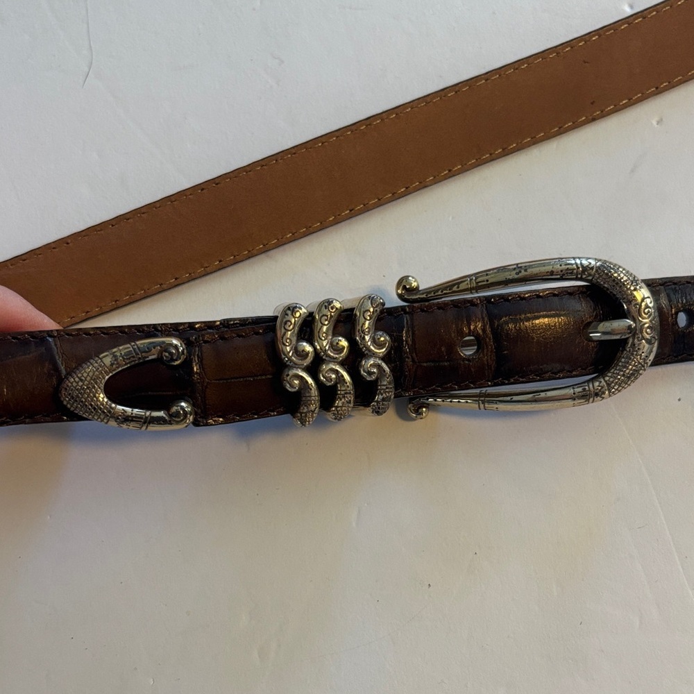 BRIGHTON BELT BROWN LEATHER LESS THAN AN INCH WIDE 41” IN LENGTH XL